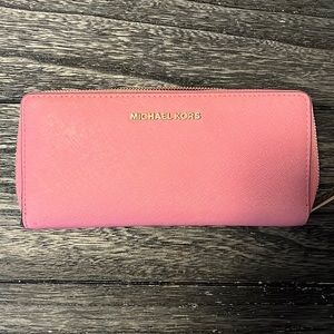 Michael Kors pink wallet